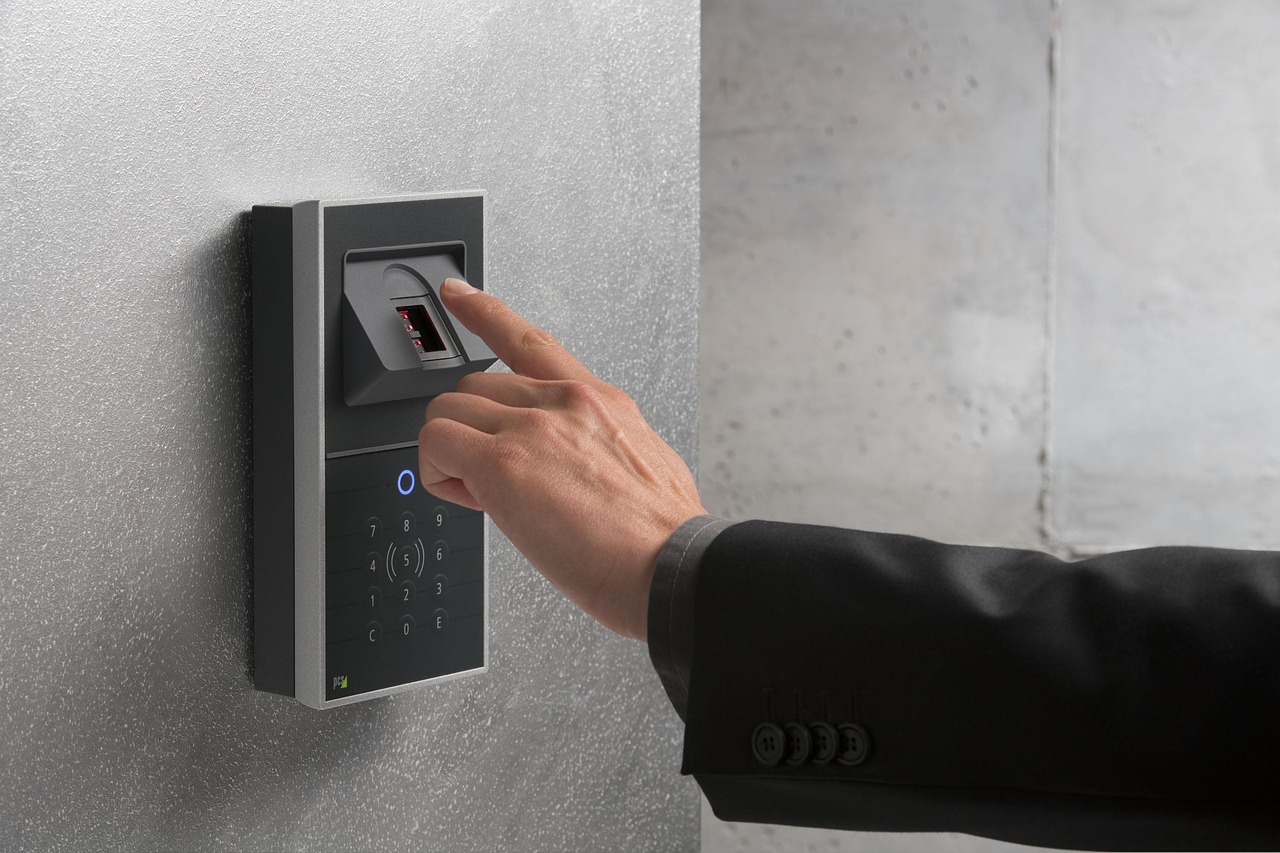 erfahren sie mehr über biometrische sicherheit: innovative technologien zur identitätsprüfung und schutz vor unbefugtem zugriff mittels fingerabdruck, gesichtserkennung und mehr.