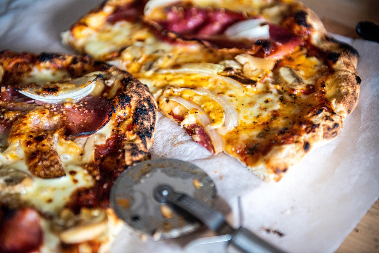 entdecken sie unser authentisches rezept für pizzateig und köstliche beläge, um ihre perfekte hausgemachte pizza zu kreieren.