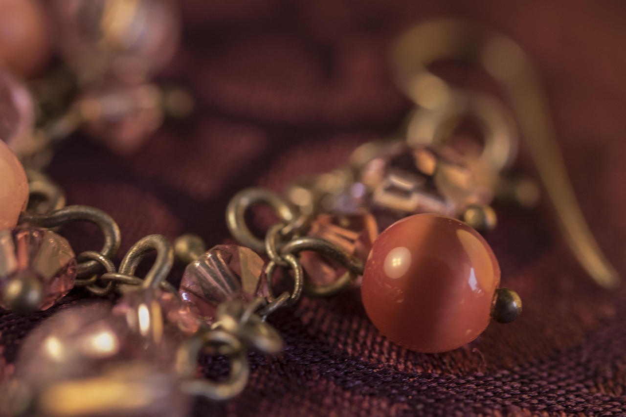 entdecken sie die capsule schmuckkollektion – zeitlose designs und hochwertige materialien für jeden anlass.