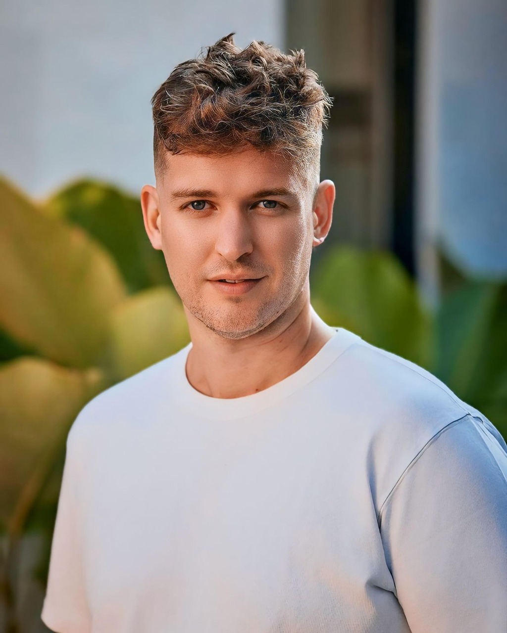 entdecken sie den influencer-stil: modetrends, tipps und looks, die ihren auftritt inspirieren und ihre pr&auml;senz auf social media st&auml;rken.